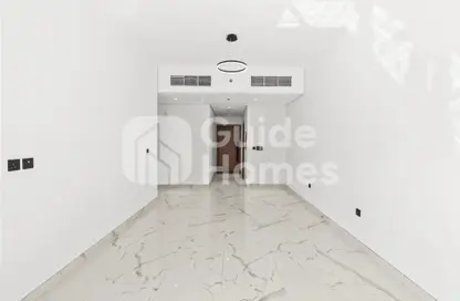 Apartment - 1 Bedroom - 2 Bathrooms for rent in Royal Regency - Business Bay - Dubai