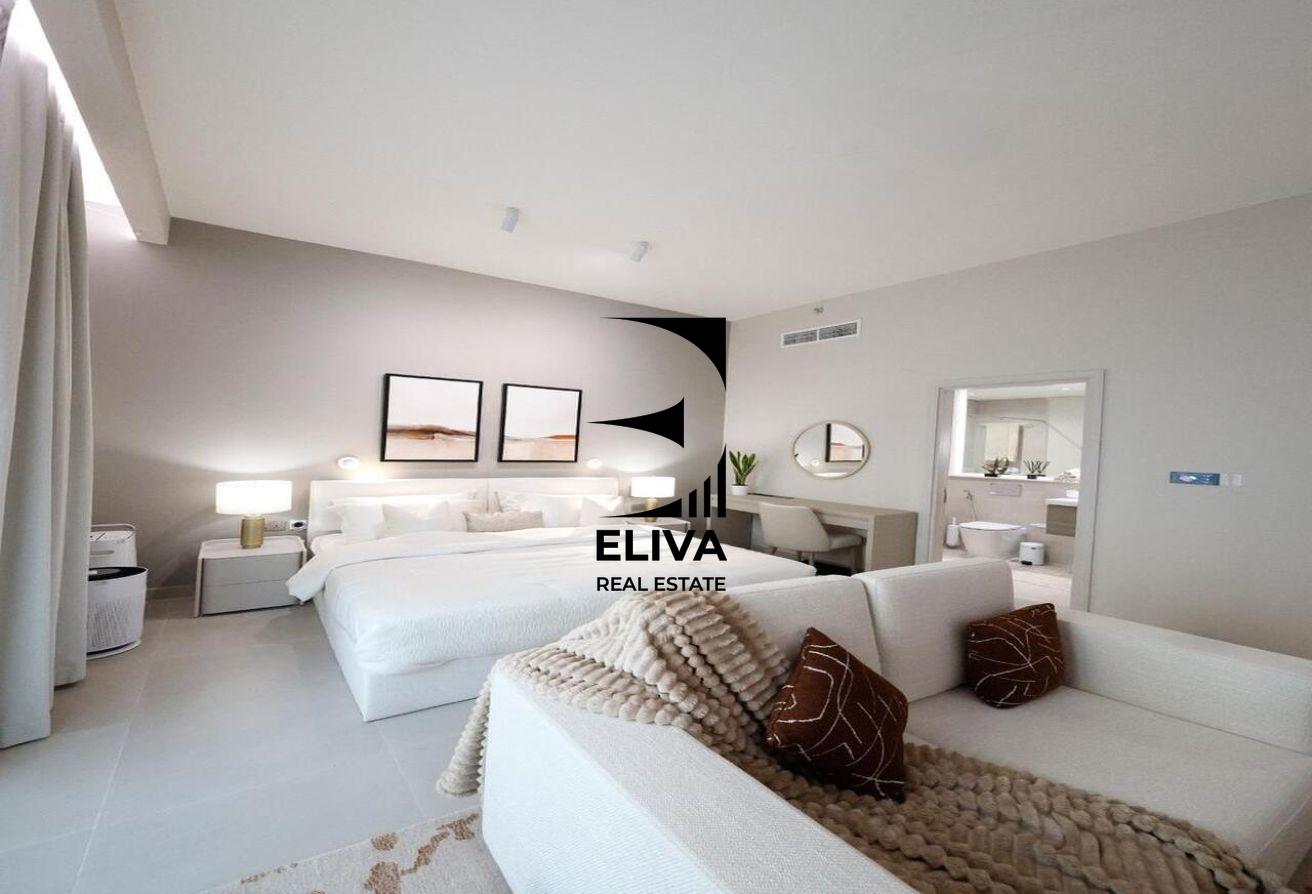 Fully Smart Luxury Studio | Golf & Water Views