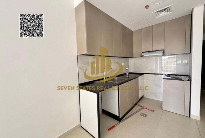 82394382 - Property Image 2