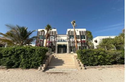 Villa - 6 Bedrooms - 7 Bathrooms for rent in Signature Villas Frond P - Signature Villas - Palm Jumeirah - Dubai