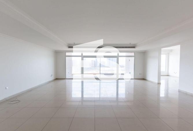 63645810 - صورة العقار 3