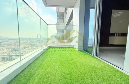 شقة - غرفة نوم - 2 حمامات للايجار في برج تيتانيوم - الكرامة - دبي