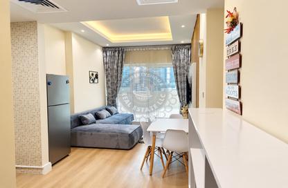 Apartment - 1 - 1 for rent in Mayfair Residency - Business Bay - Dubai