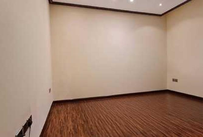 127471009 - Property Main Image