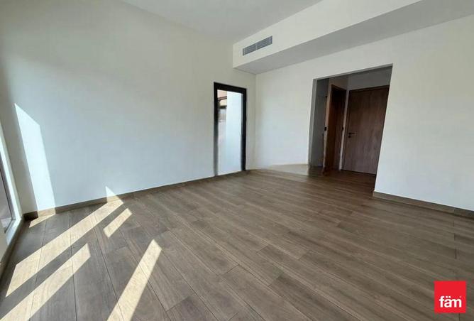 74235800 - Property Image 3