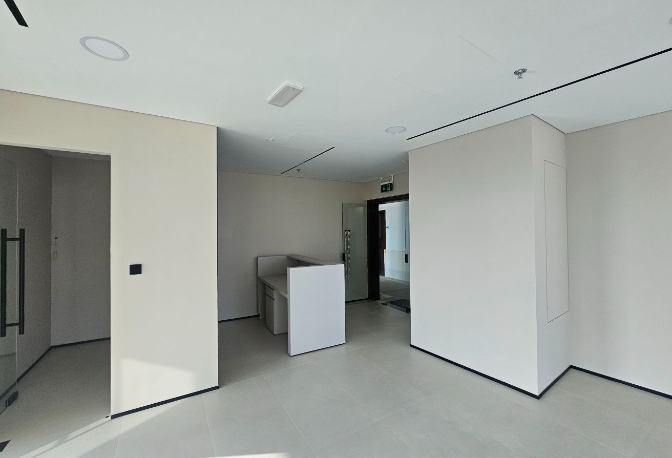 Studio office space in I Rise Tower, Barsha Heights (Tecom): 12