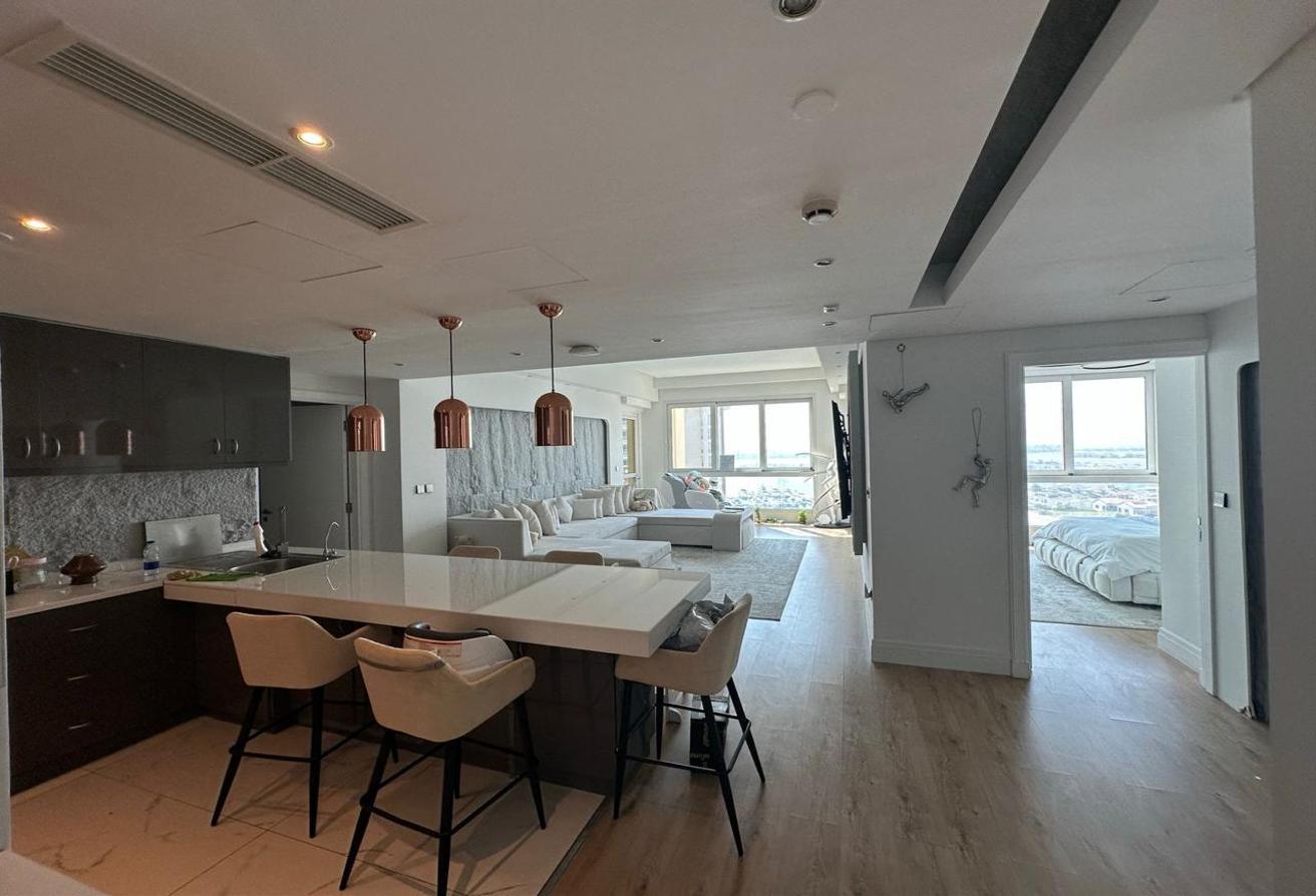 High Floor | Fully Furnished | Renovated photo 2