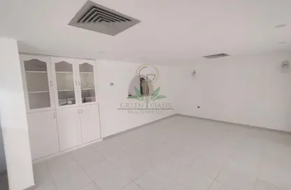 فيلا - 4 غرف نوم - 4 حمامات للايجار في فلل الجميرا 2 - جميرا 2 - جميرا - دبي