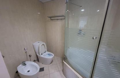 Apartment - 1 Bedroom - 2 Bathrooms for rent in Al Majaz 3 - Al Majaz - Sharjah Apartment - 1 Bedroom - 2 Bathrooms for rent in Al Majaz 3 - Al Majaz - Sharjah