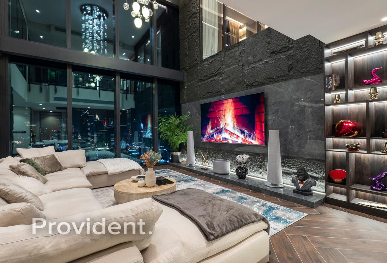 Luxury Furnishing | Duplex | Burj View