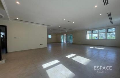 Villa - 5 Bedrooms - 5 Bathrooms for rent in Regional Large - Regional - Jumeirah Park - Dubai