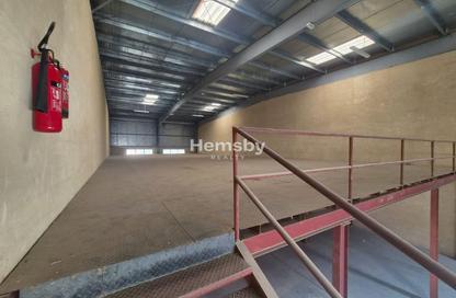 Warehouse - Studio - 1 for rent in Dubai Investment Park (DIP) - Dubai
