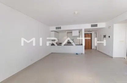 Apartment - 2 Bedrooms - 2 Bathrooms for rent in Golden Sands 15 - Al Mankhool - Bur Dubai - Dubai