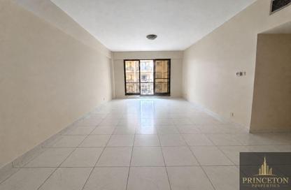 Apartment - 1 Bedroom - 1 Bathroom for rent in Golden Sands 2 - Al Mankhool - Bur Dubai - Dubai Apartment - 1 Bedroom - 1 Bathroom for rent in Golden Sands 2 - Al Mankhool - Bur Dubai - Dubai