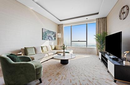 Apartment - 1 Bedroom - 1 Bathroom for rent in The Palm Tower - Palm Jumeirah - Dubai
