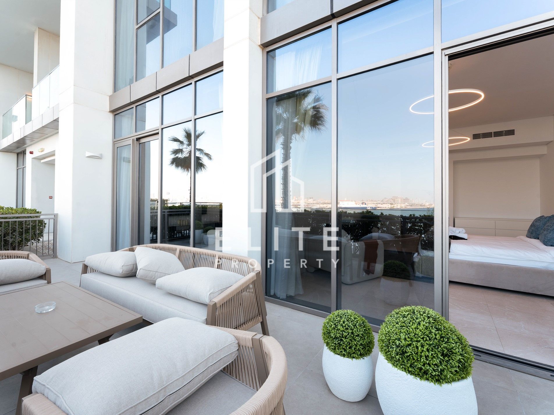Luxury Waterfront 1BR | With direct Pool Access