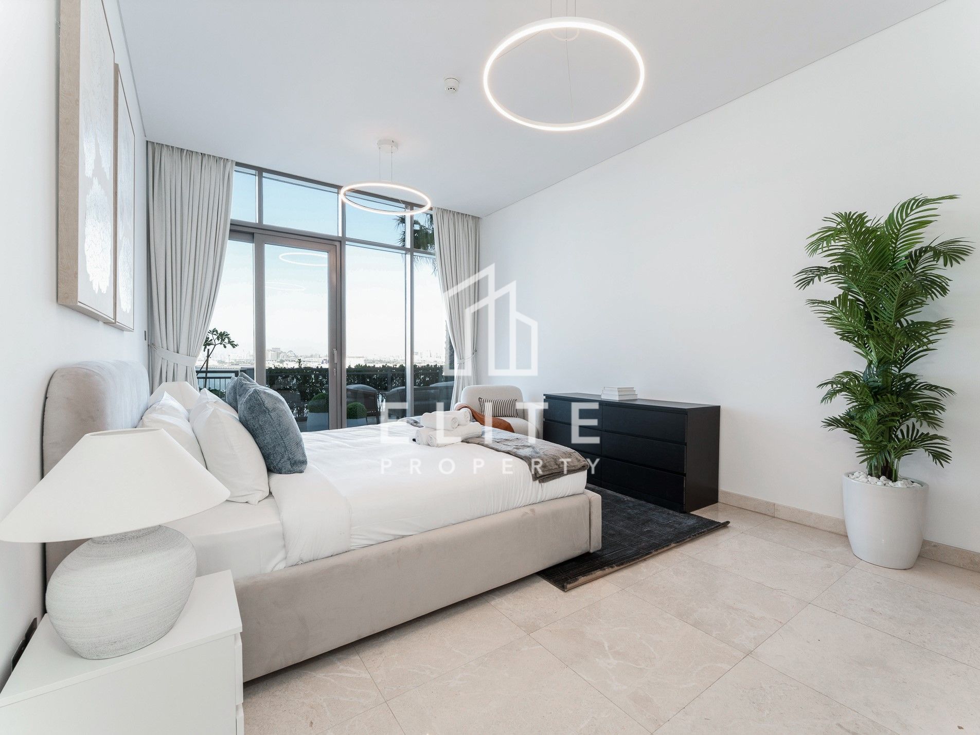 Luxury Waterfront 1BR | With direct Pool Access