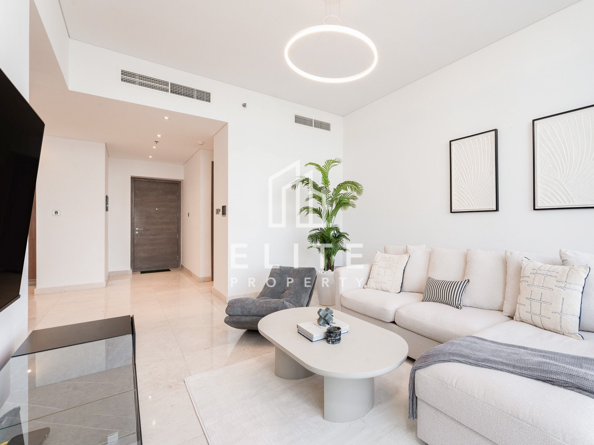 Luxury Waterfront 1BR | With direct Pool Access