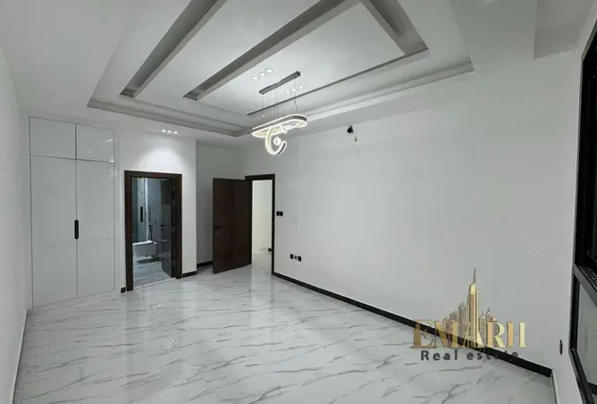 148618983 - Property Image 2