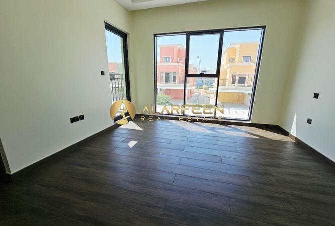 96110910 - Property Image 2