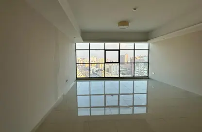 Apartment - 3 Bedrooms - 4 Bathrooms for sale in Gulfa Towers - Al Rashidiya 1 - Al Rashidiya - Ajman
