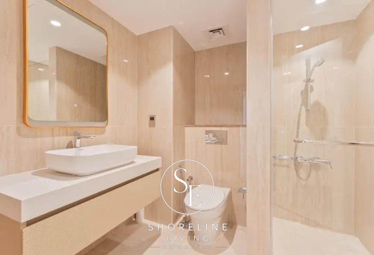 Vacant | Unfurnished | Full Sea View photo 18