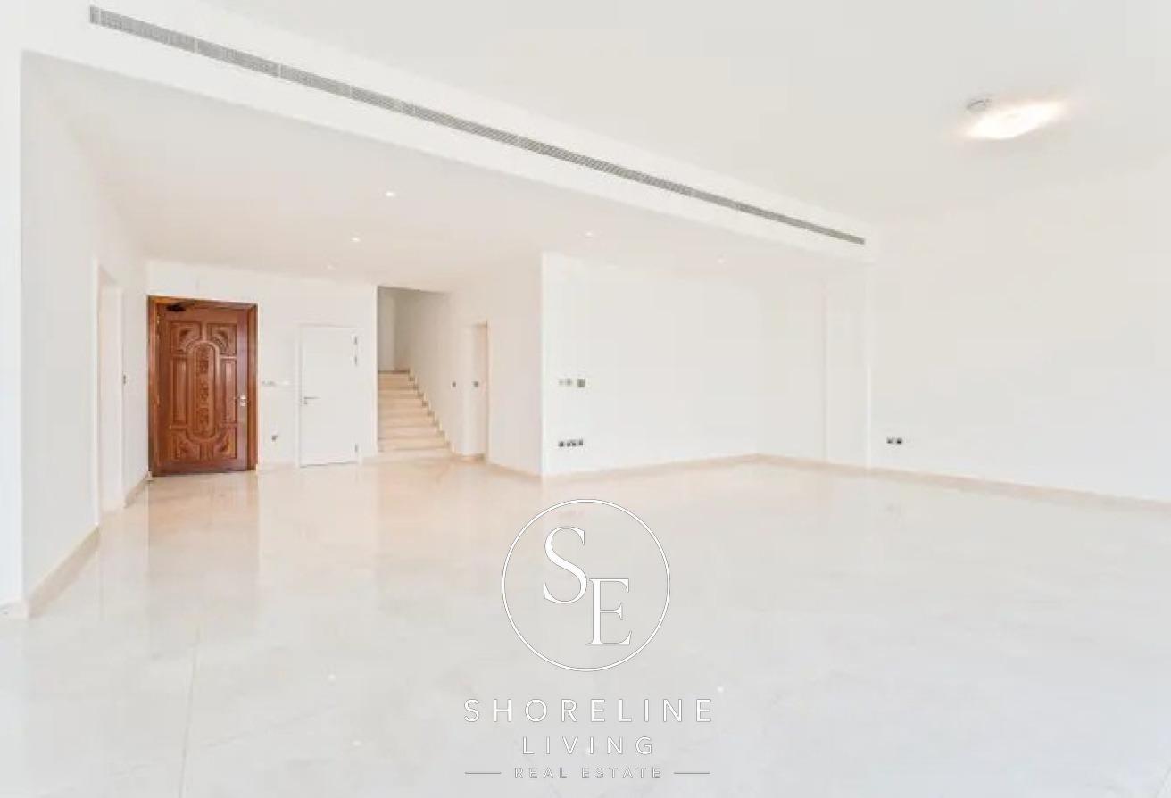 Vacant | Unfurnished | Full Sea View photo 8