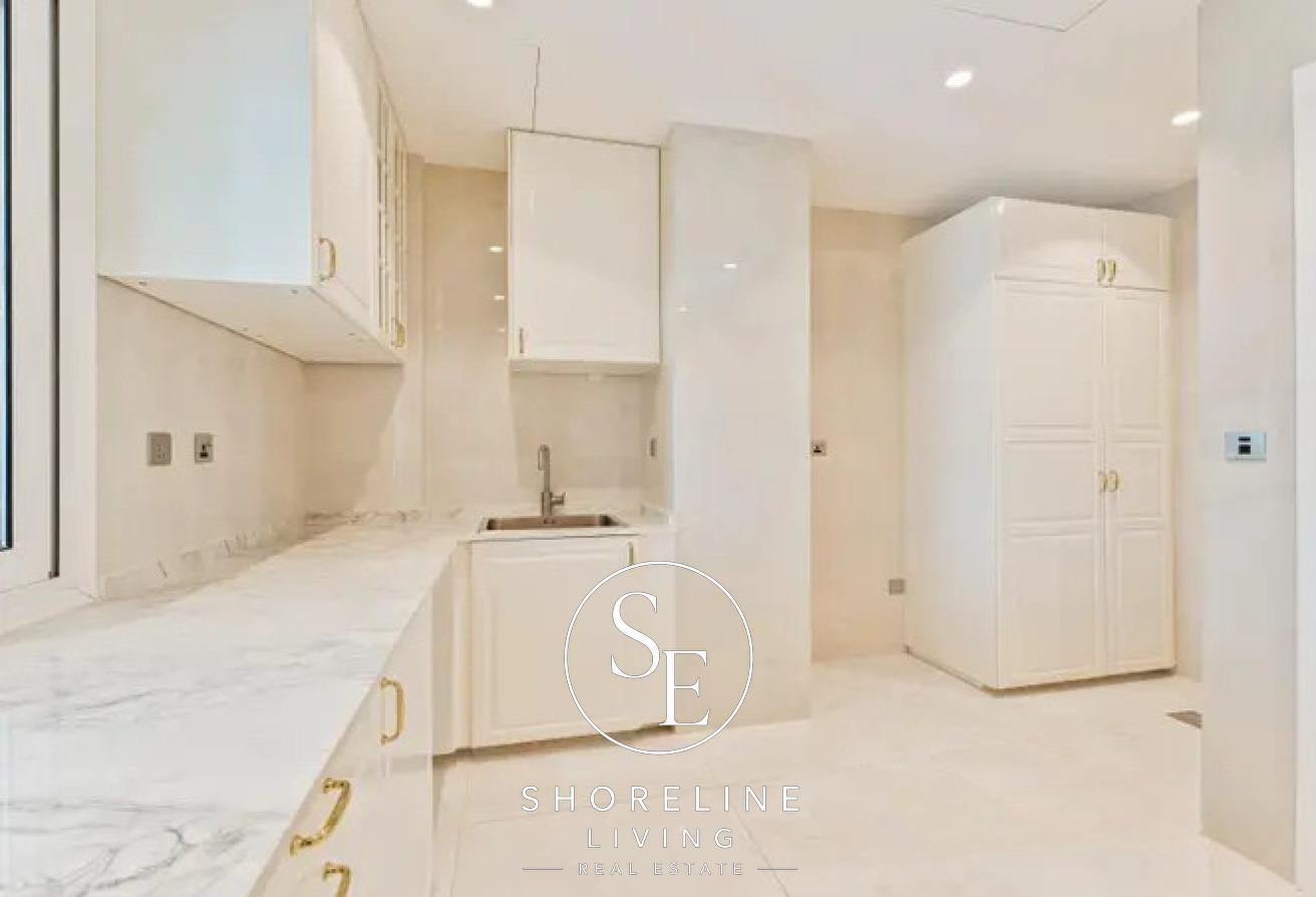 Vacant | Unfurnished | Full Sea View photo 16