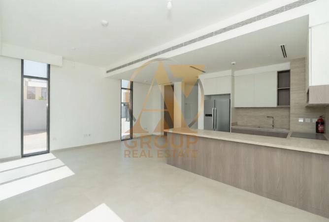 130219100 - Property Image 2