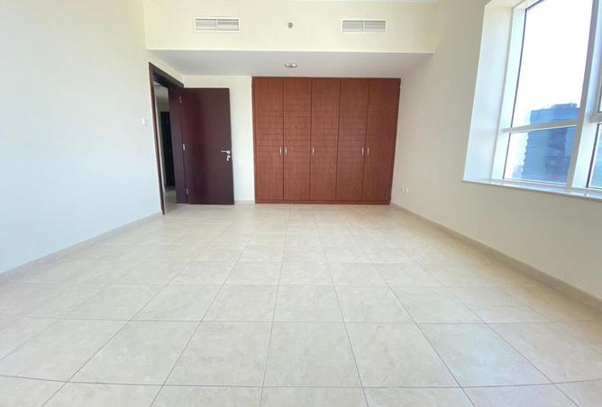 136092618 - Property Image 3