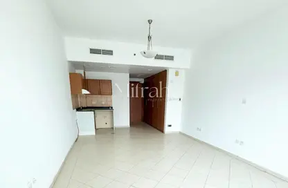 Apartment - Studio - 1 Bathroom for rent in Lago Vista B - Lago Vista - Dubai Production City (IMPZ) - Dubai