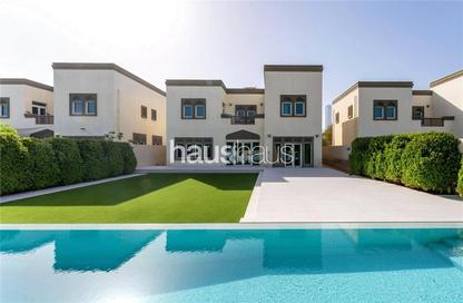 Villa - 3 Bedrooms - 4 Bathrooms for sale in Regional Small - Regional - Jumeirah Park - Dubai