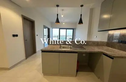 شقة - غرفة نوم - 1 حمام للايجار في جولف جايت 2 - داماك هيلز - دبي شقة - غرفة نوم - 1 حمام للايجار في جولف جايت 2 - داماك هيلز - دبي