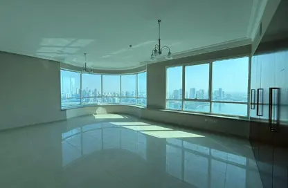 Apartment - 3 Bedrooms - 4 Bathrooms for rent in Al Majaz 3 - Al Majaz - Sharjah