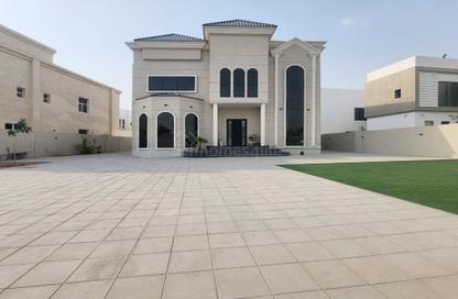 Villa - 5 Bedrooms - 7 Bathrooms for rent in Nad Al Sheba 3 - Nad Al Sheba - Dubai