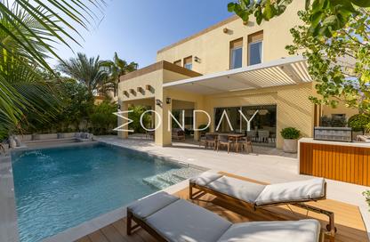 Villa - 4 - 4 for sale in District 7 - Jumeirah Park - Dubai Villa - 4 - 4 for sale in District 7 - Jumeirah Park - Dubai