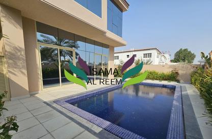 Villa - 5 - 6 for rent in Al Manara - Dubai