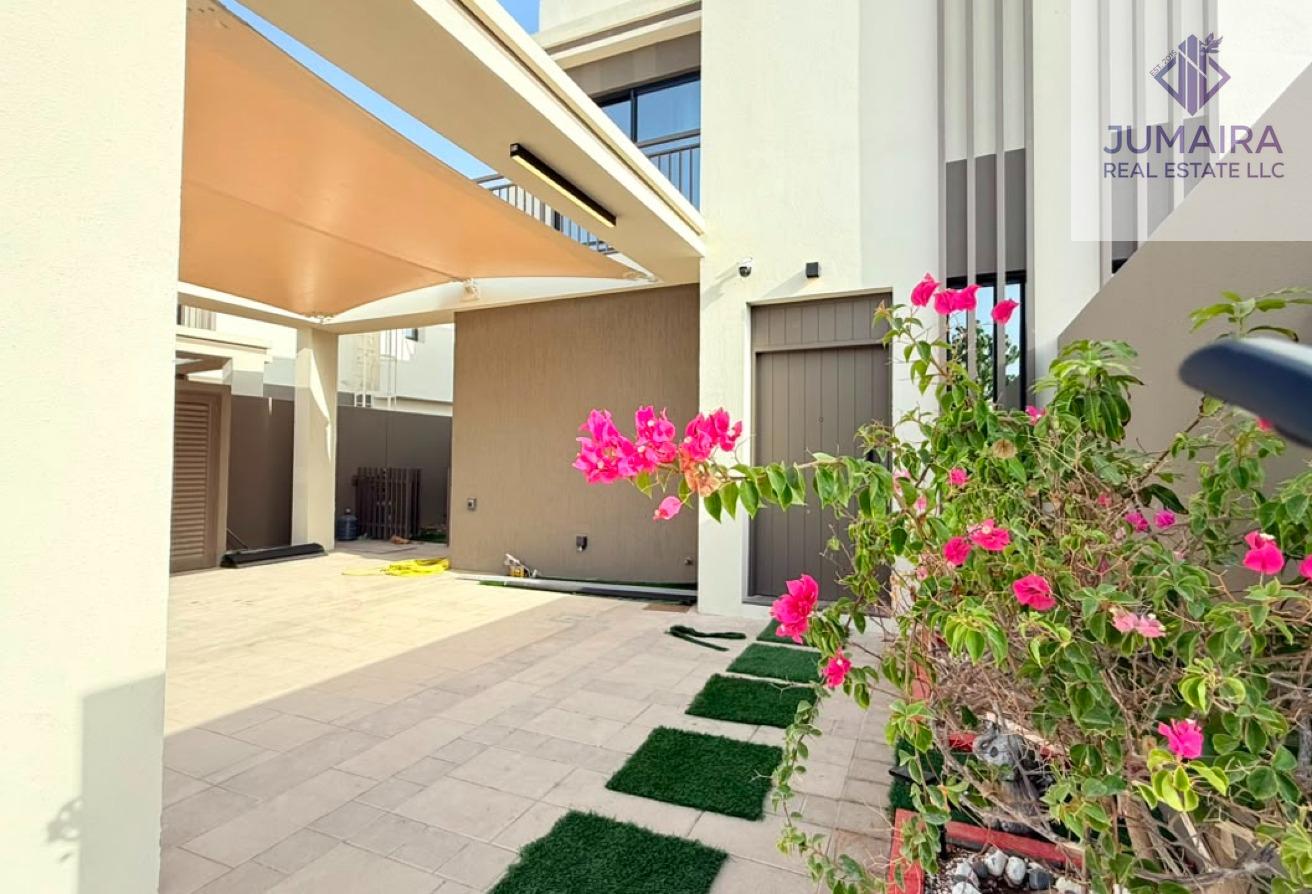 Luxury Furnished Canal-Facing Villa BEACH POOL GYM