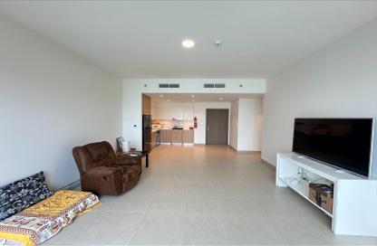 Apartment - 2 Bedrooms - 2 Bathrooms for sale in Seagate Building 1 - Seagate - Mina Rashid - Dubai