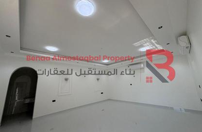 Villa - Studio - 7+ Bathrooms for sale in Al Rifaa - Al Yahar - Al Ain