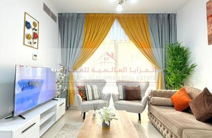 شقة - 1 - 2 للايجار في مجمع مويلح - تجارية مويلح - الشارقة