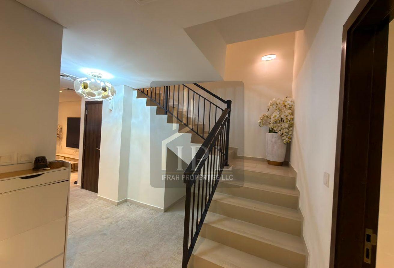 3BR | Large Layout | Maid Room | Best Deal photo 4