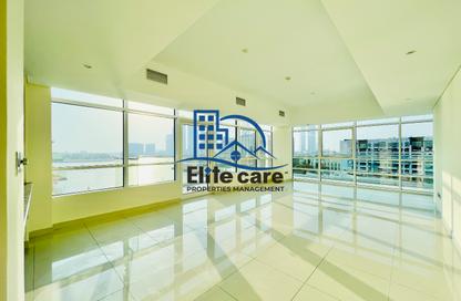 Apartment - 3 Bedrooms - 4 Bathrooms for rent in Al Marasy - Al Bateen - Abu Dhabi
