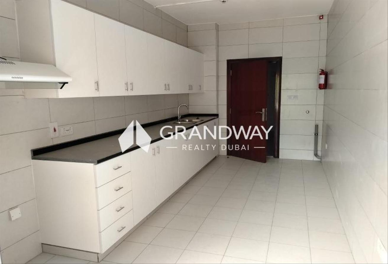 Elegant Residence| Large Layout | Central Location