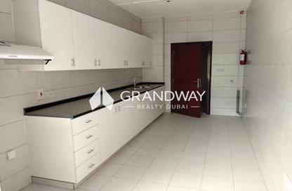 Apartment - 4 - 4 for rent in Zabeel Building - Al Karama - Bur Dubai - Dubai
