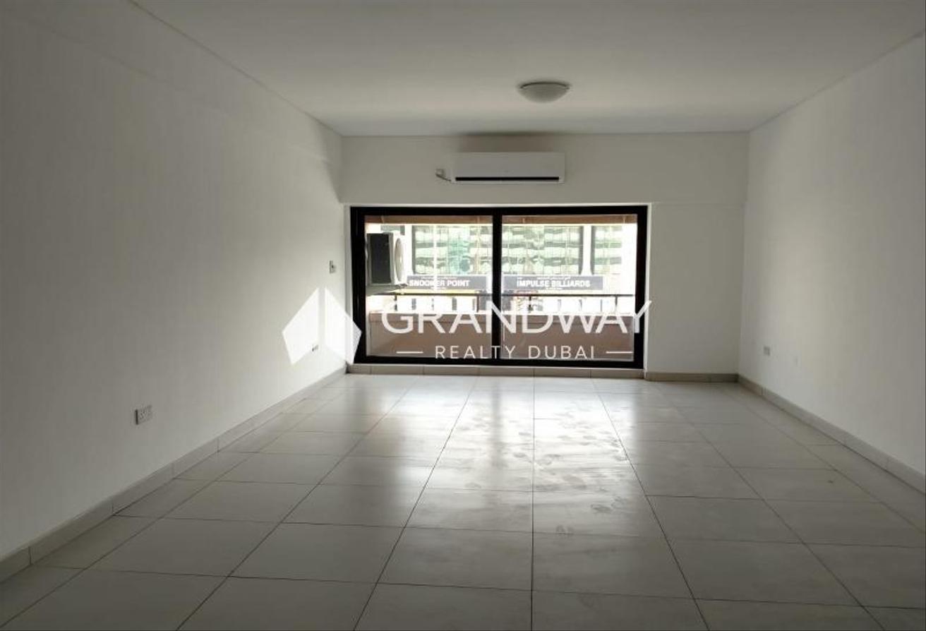 Elegant Residence| Large Layout | Central Location photo 23