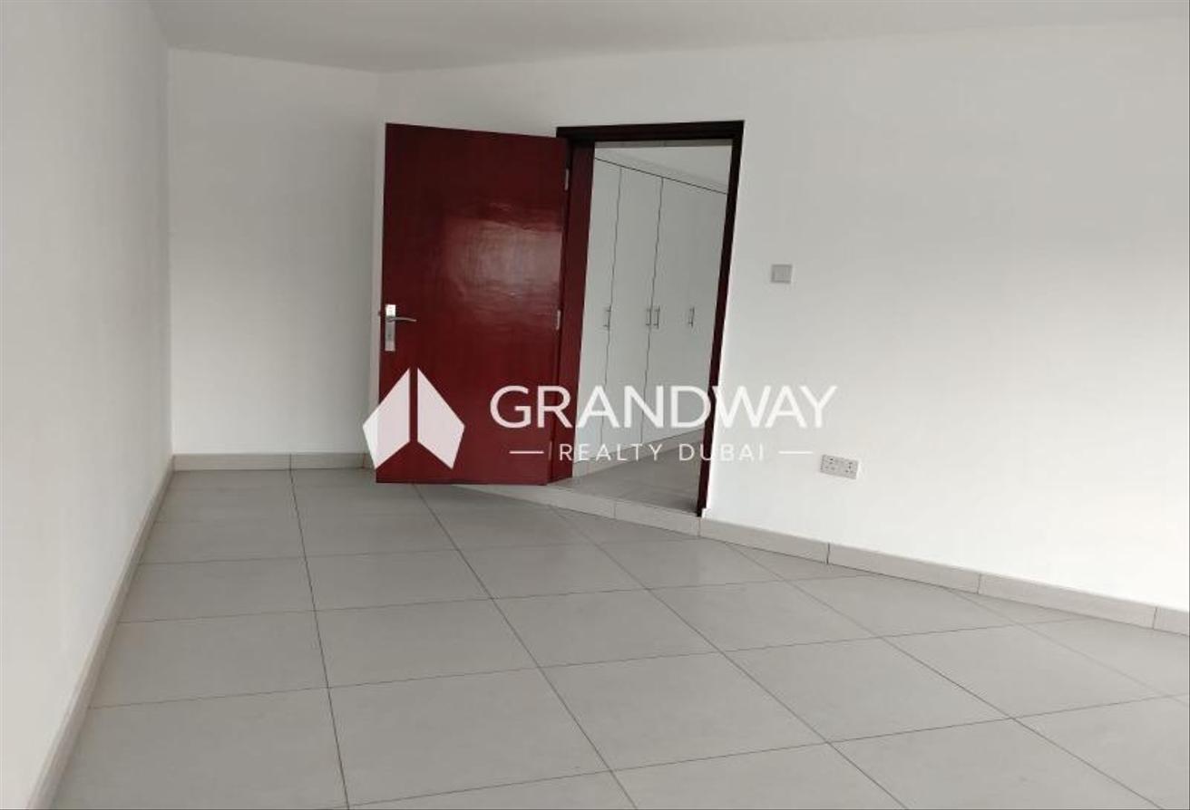 Elegant Residence| Large Layout | Central Location photo 20