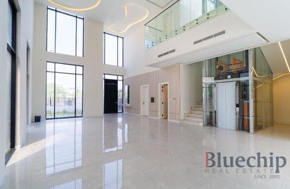 Villa - 5 Bedrooms - 7 Bathrooms for sale in District 6 - Jumeirah Park - Dubai