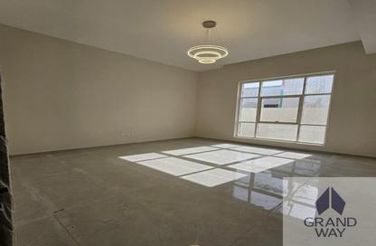 Villa - 4 Bedrooms - 4 Bathrooms for rent in Al Aweer 1 - Al Aweer - Dubai