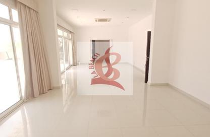 Villa - 3 Bedrooms - 4 Bathrooms for rent in Jumeirah 1 Villas - Jumeirah 1 - Jumeirah - Dubai Villa - 3 Bedrooms - 4 Bathrooms for rent in Jumeirah 1 Villas - Jumeirah 1 - Jumeirah - Dubai